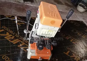 Key Cutting Toyota Vanguard Lazor
