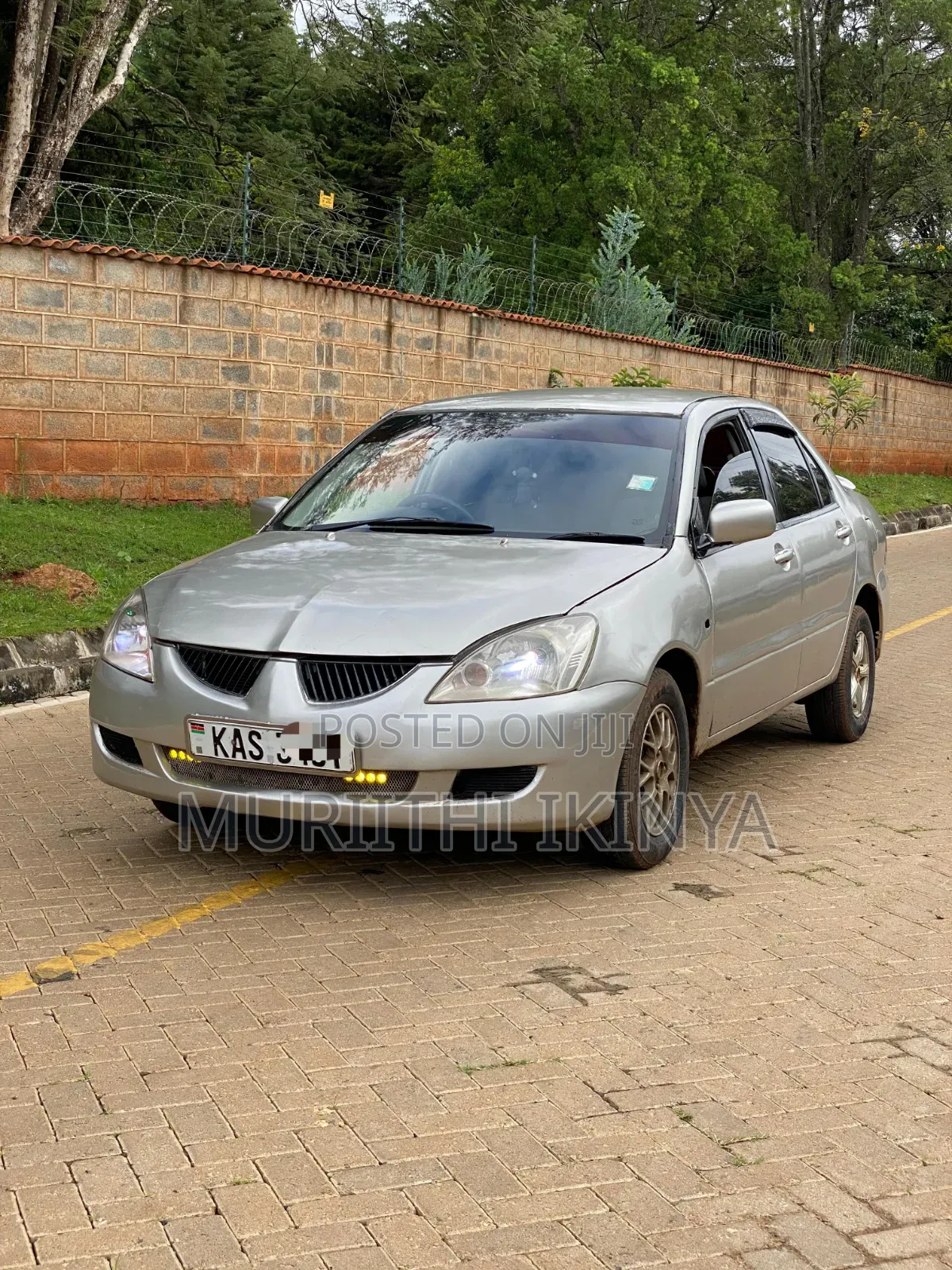 Mitsubishi Lancer 2004 Gold