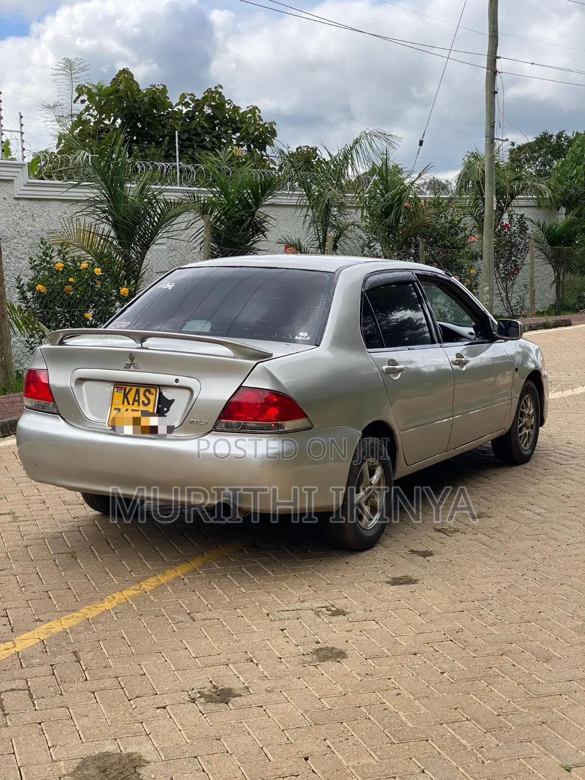 Mitsubishi Lancer 2004 Gold