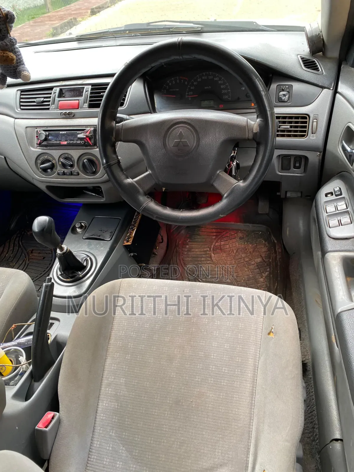 Mitsubishi Lancer 2004 Gold