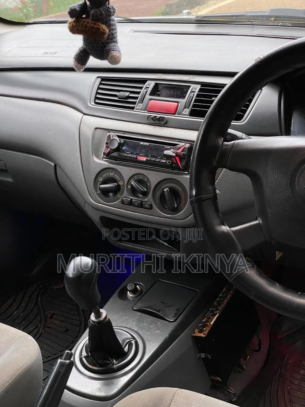 Mitsubishi Lancer 2004 Gold