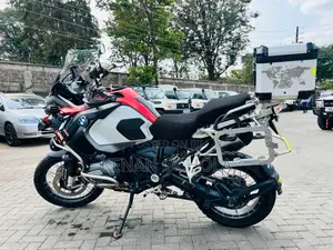 BMW R1200 GS 2016 Red