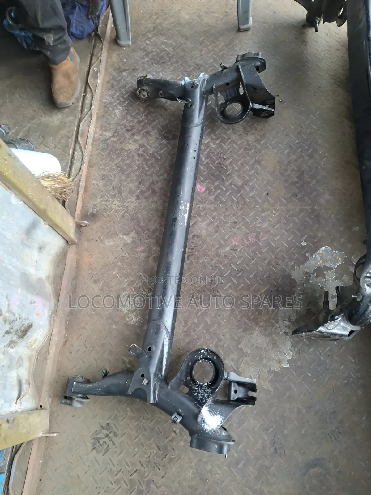 Rear Axle Mira