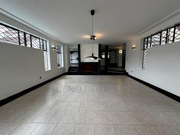 5bdrm House in Runda for rent