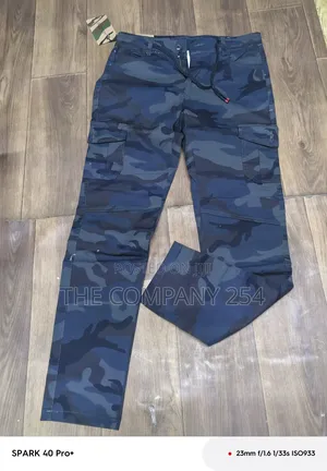 Quality Casual Combat Unisex Side Pocket Camouflage Combat Trousers