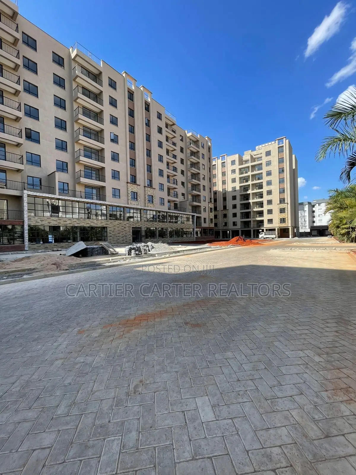 2bdrm Apartment in Gateway Mall Area for sale