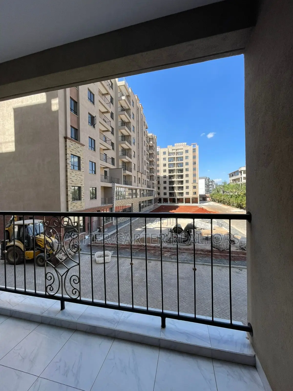 2bdrm Apartment in Gateway Mall Area for sale
