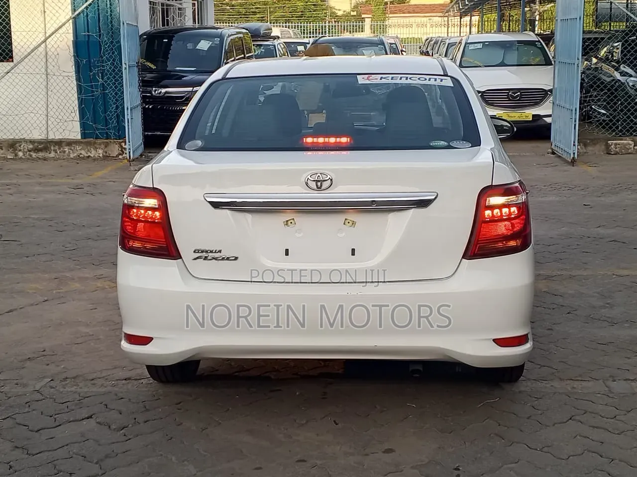 Toyota Axio 1.5 G 2WD 2019 Off white