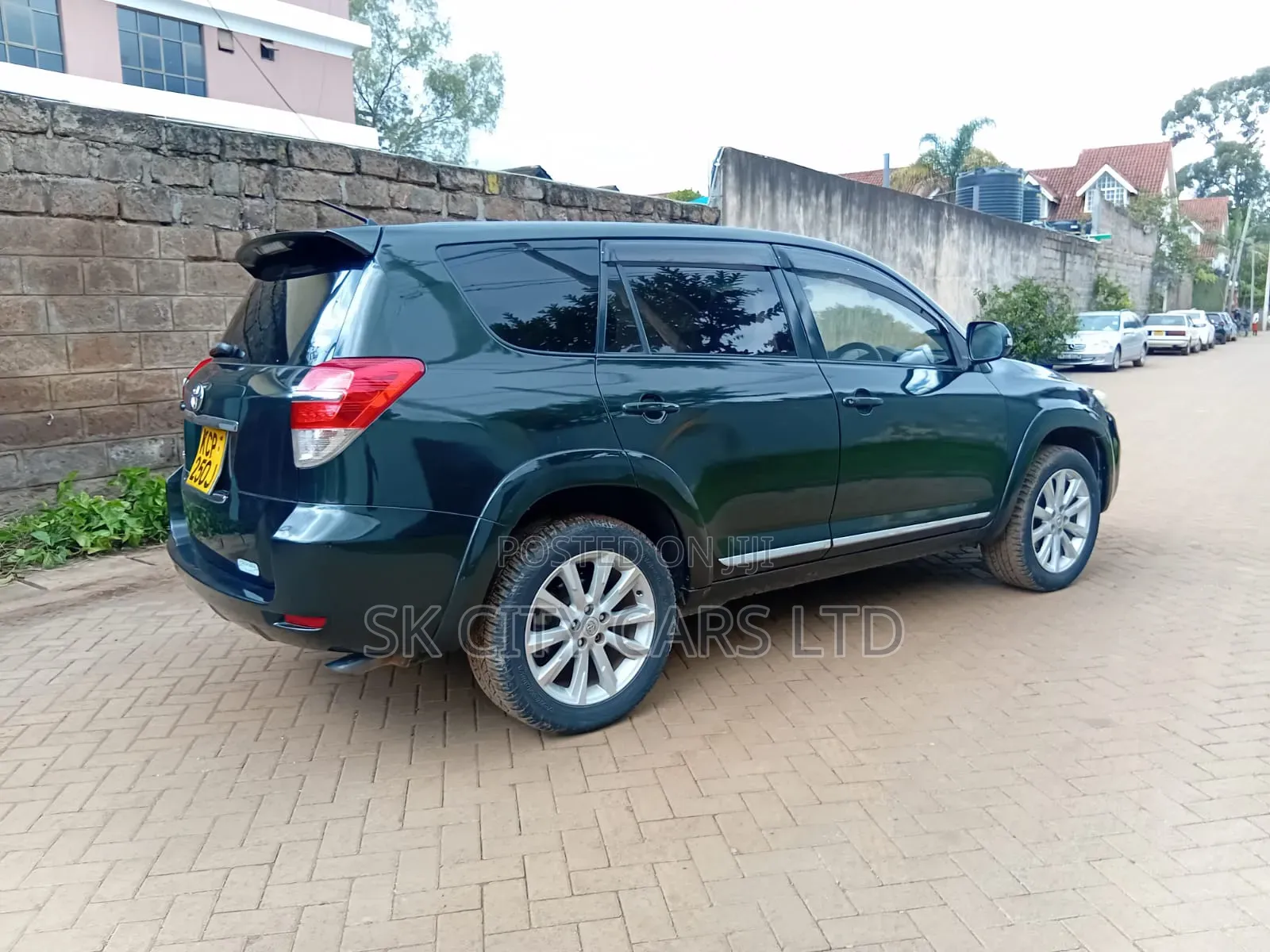 Toyota Vanguard 2010 Green