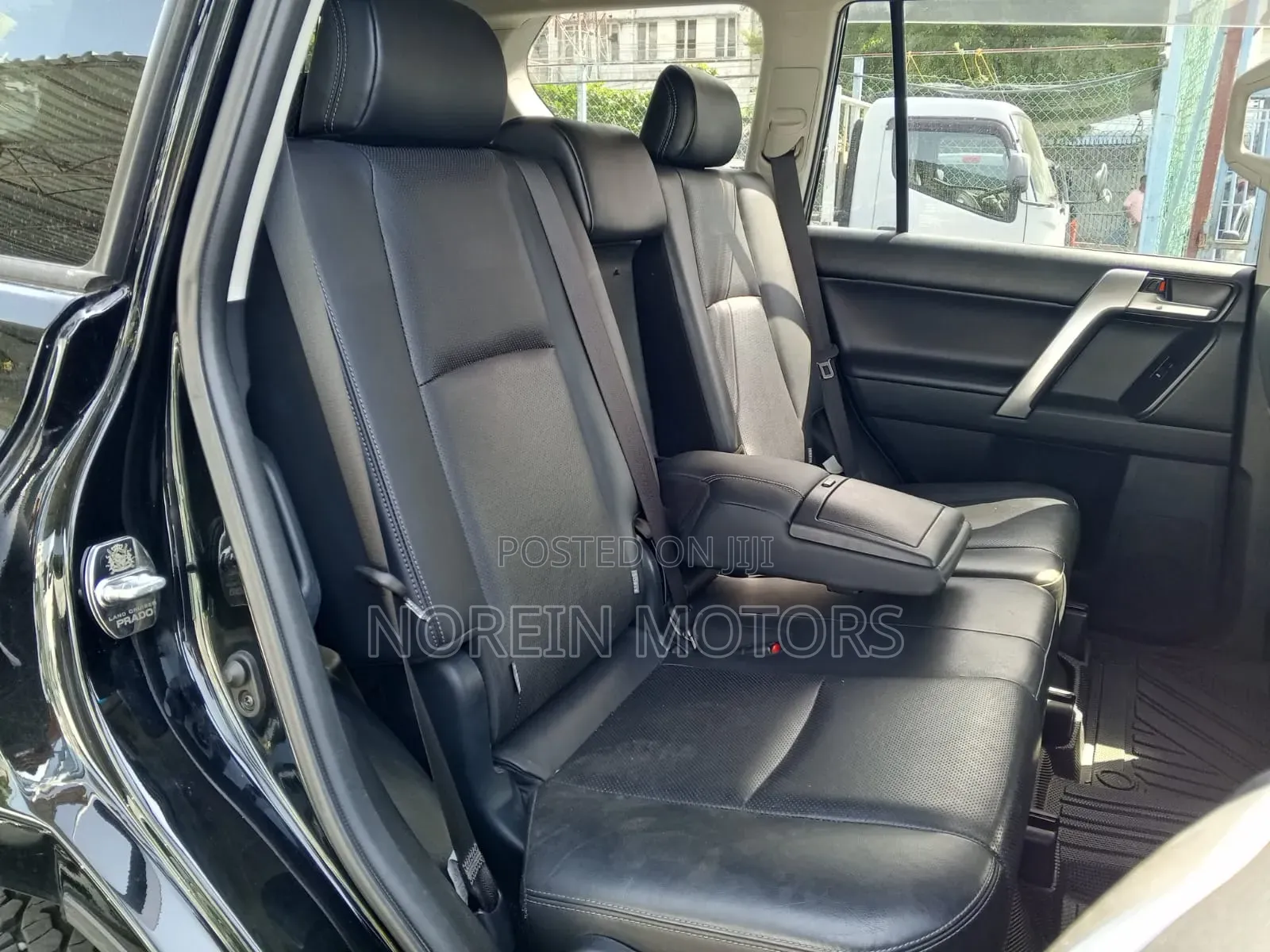 Toyota Land Cruiser Prado 2.8 2019 Matt Black