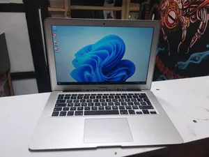 Laptop Apple MacBook Air 2017 8GB Intel Core i5 SSD 128GB