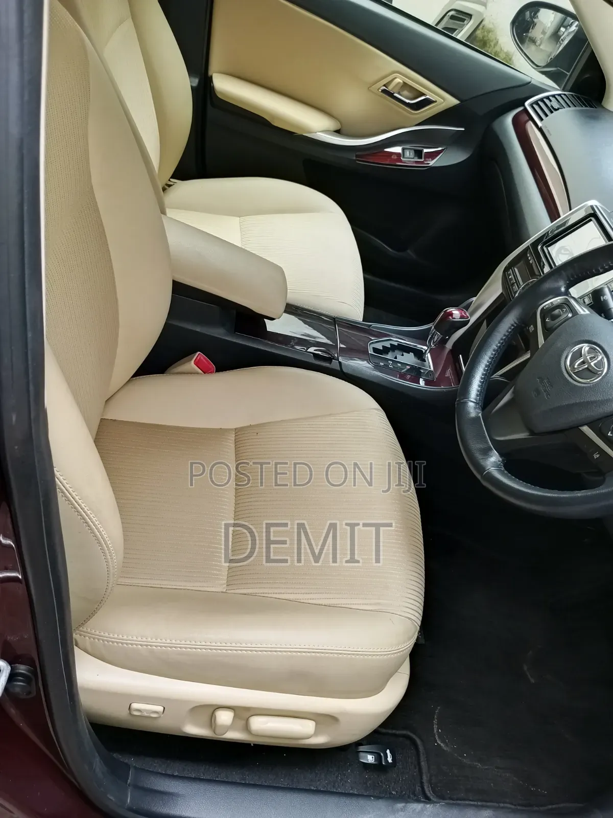 Toyota Allion 2018 Maroon