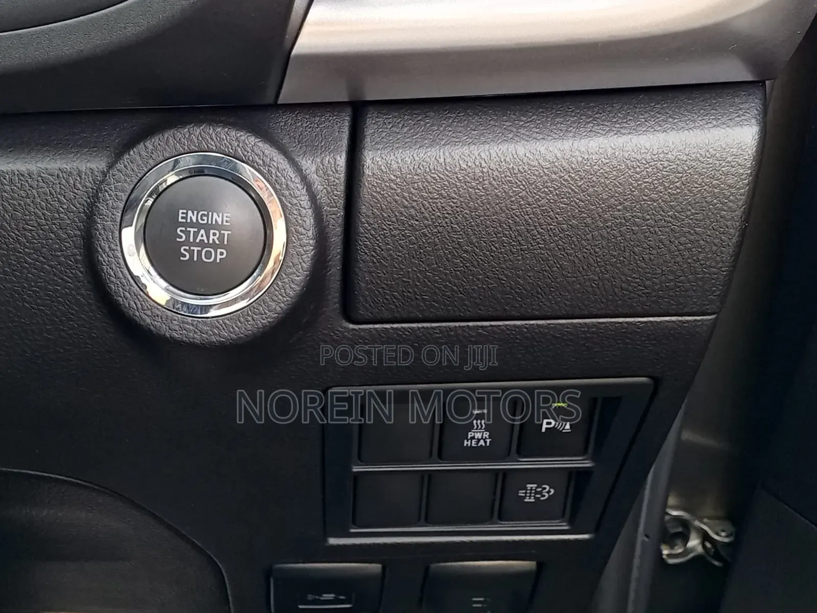 Toyota Hilux Revo Double Cab Deisel 2.8 AWD 2019 Gray