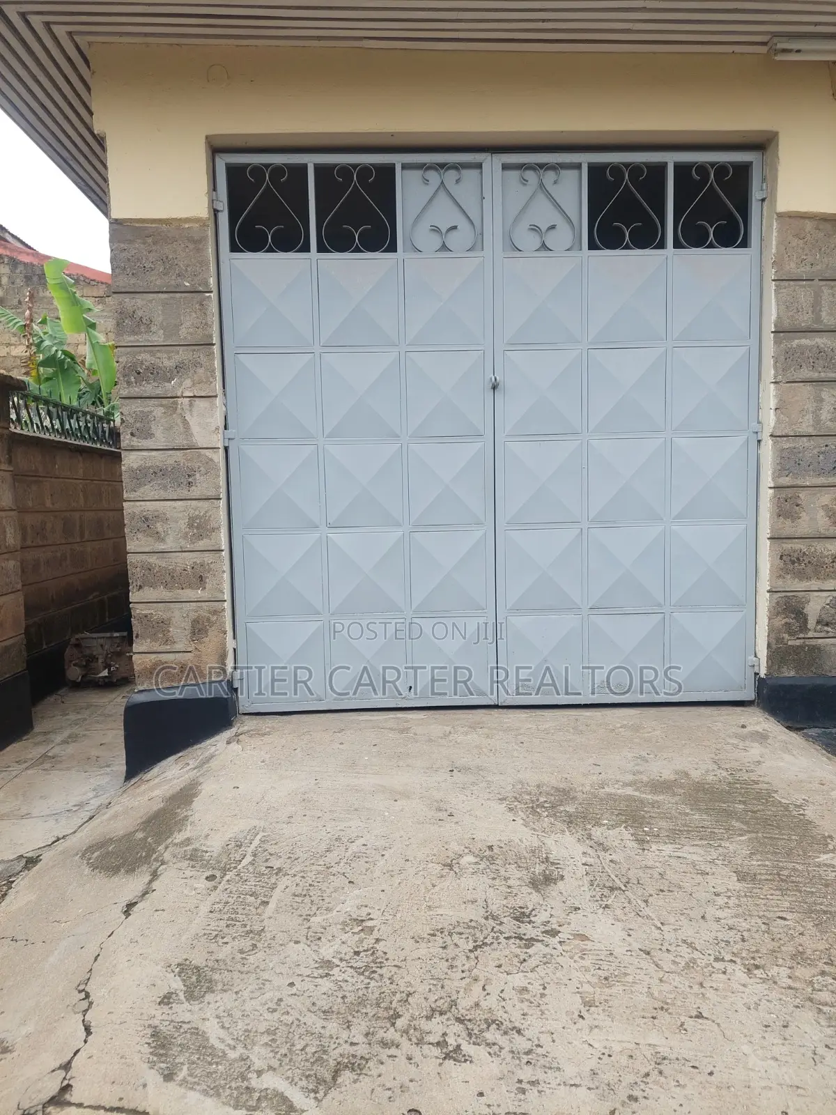 5bdrm Maisonette in Greenspan for sale