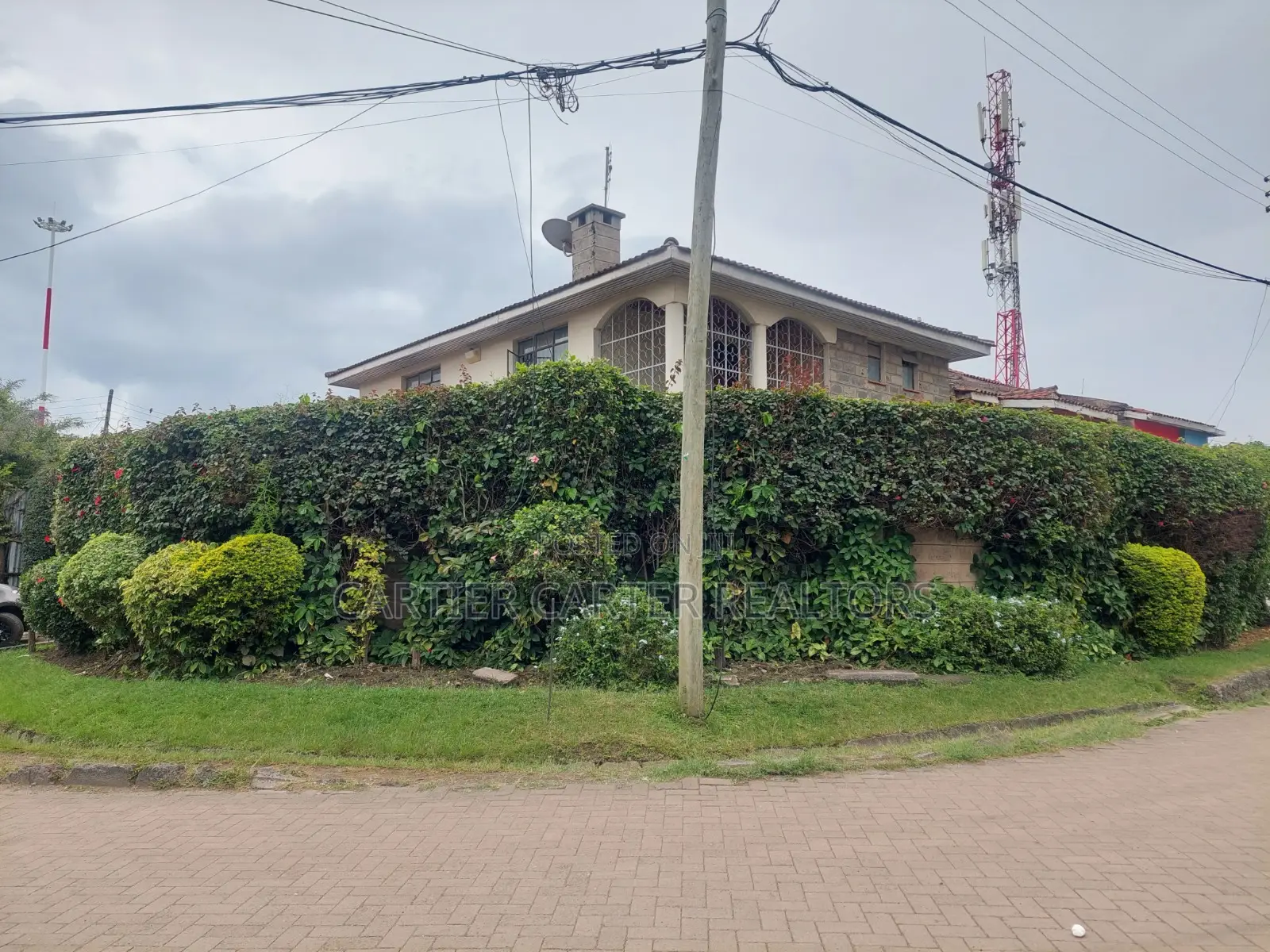 5bdrm Maisonette in Greenspan for sale