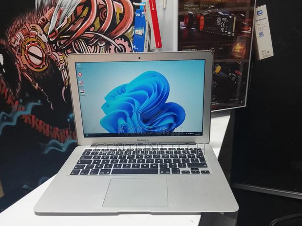 Laptop Apple MacBook Air 2017 8GB Intel Core i5 SSD 128GB