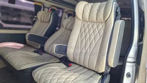 Toyota HiAce 2019 White