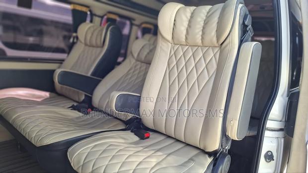 Toyota HiAce 2019 White - thumbnail 4