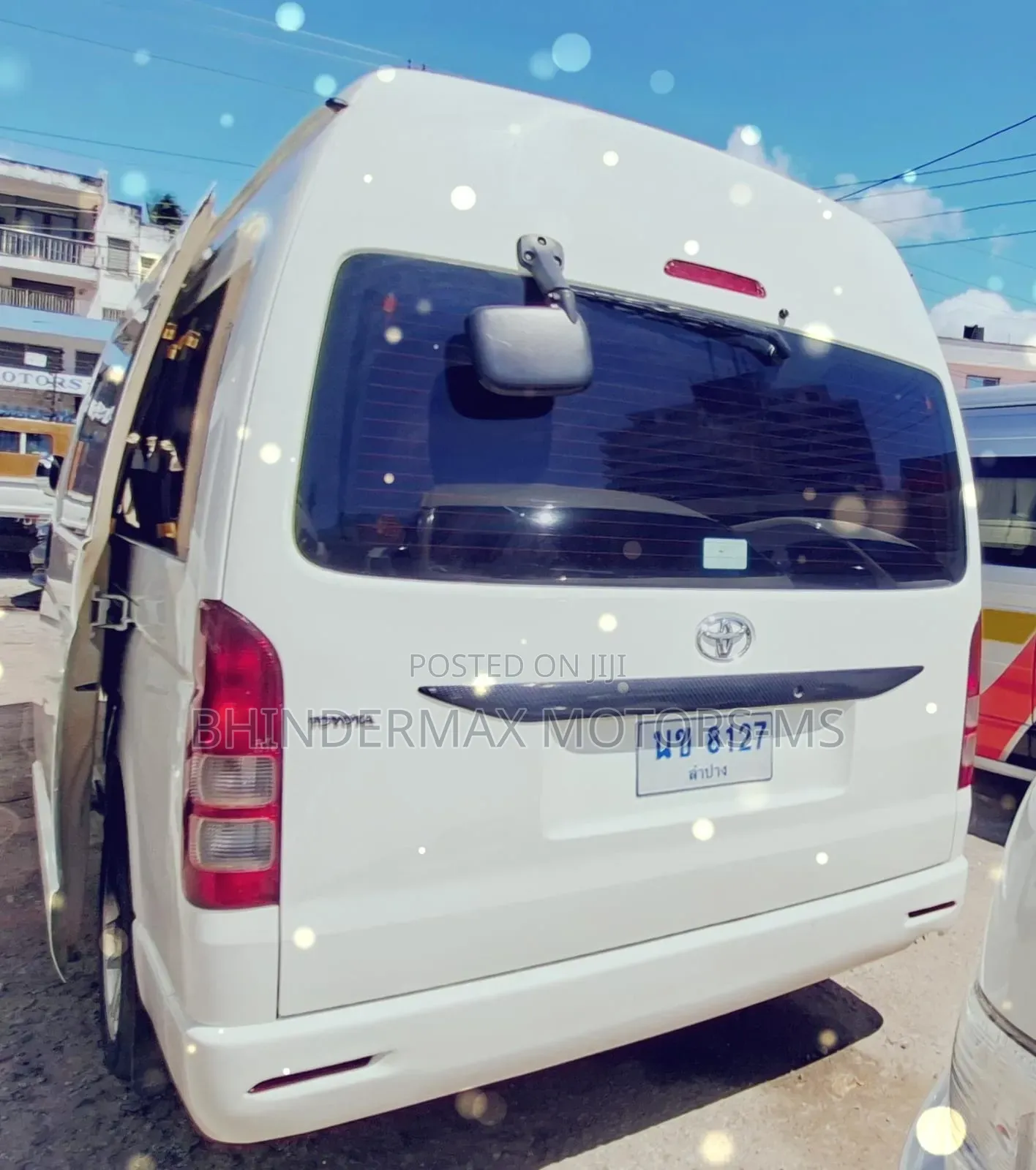 Toyota HiAce 2019 White