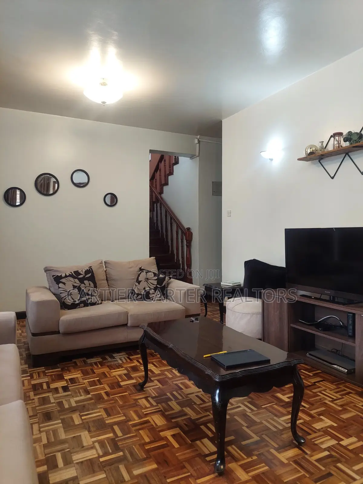 5bdrm Maisonette in Greenspan for sale