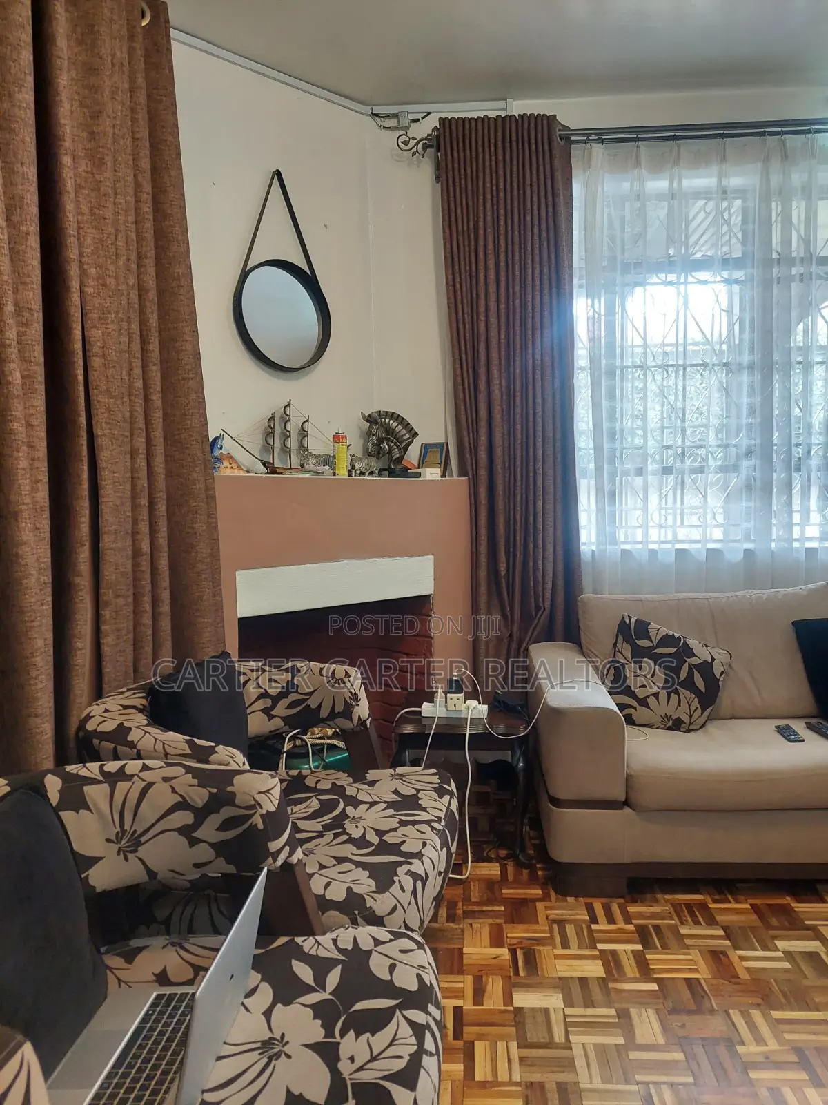 5bdrm Maisonette in Greenspan for sale