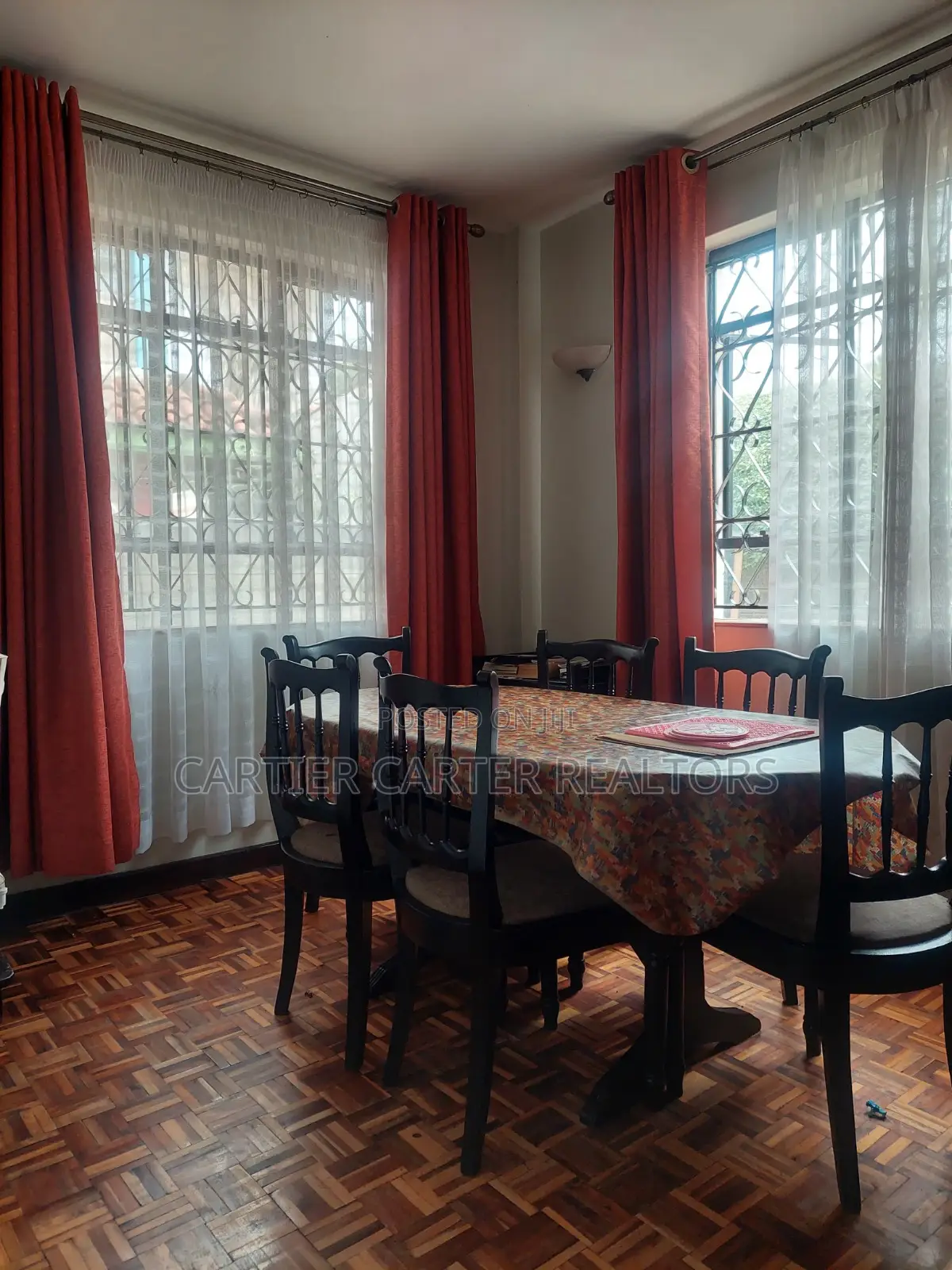 5bdrm Maisonette in Greenspan for sale