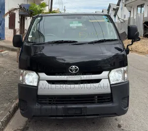 Toyota HiAce 2018 Black