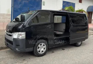 Toyota HiAce 2018 Black
