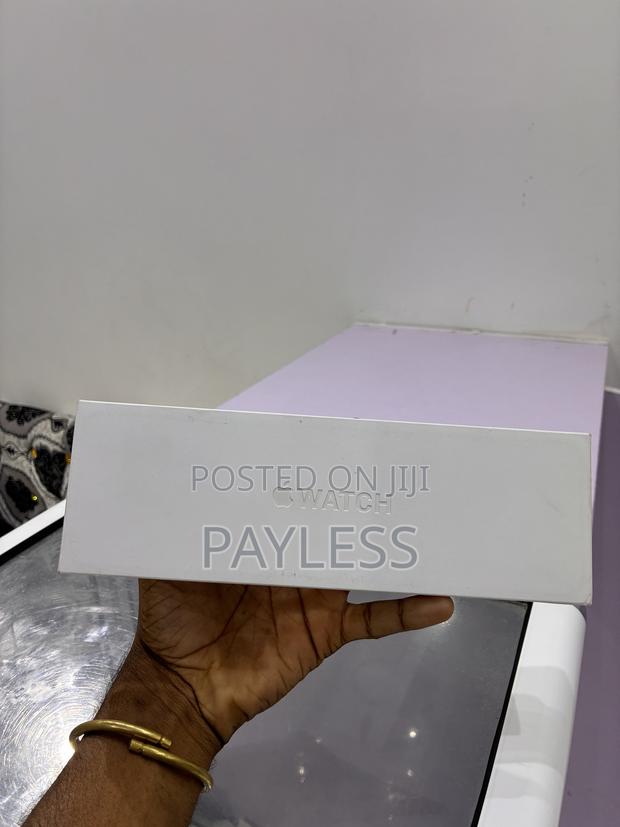 Apple Watch Series 11 42mm Cellular Jet Black