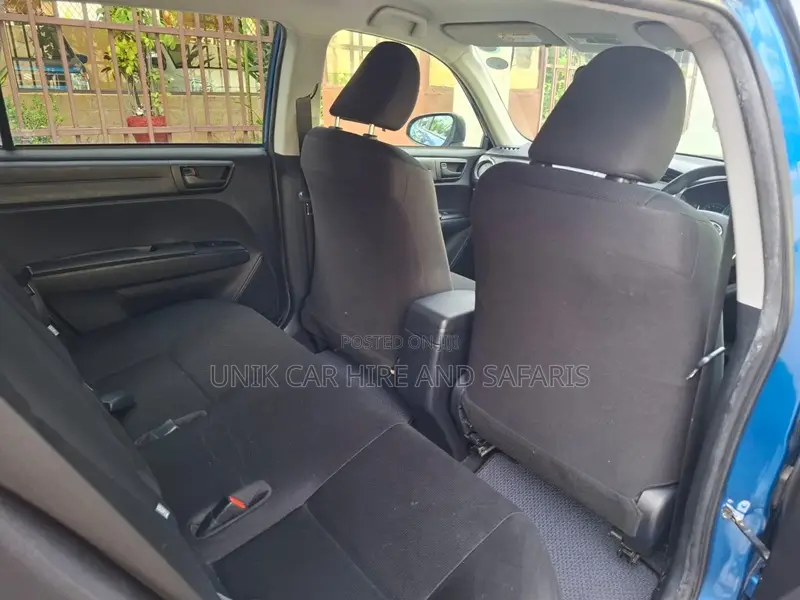 Toyota Corolla Fielder 1.5 Hybrid FWD 2020 Blue