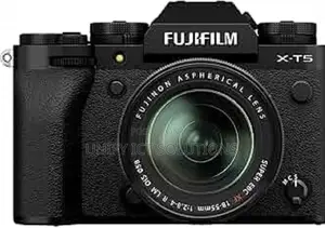 Fujifilm Xt5 With Xf 18-55mm F2.8 Lens