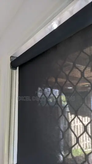 Sunscreen Roller Blinds – Enjoy Natural Light Without the Heat