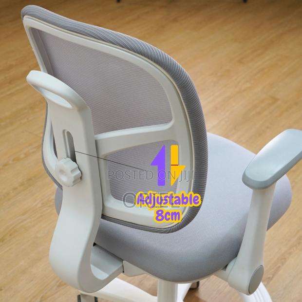 Office Chair : Office Adjustable Swivel Chair - thumbnail 16