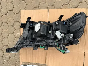 Landcruiser Prado V8 165 Headlights 2019
