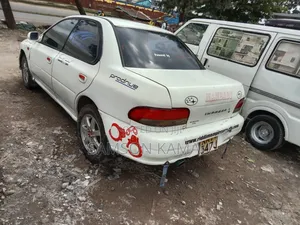 Subaru Impreza 2000 White