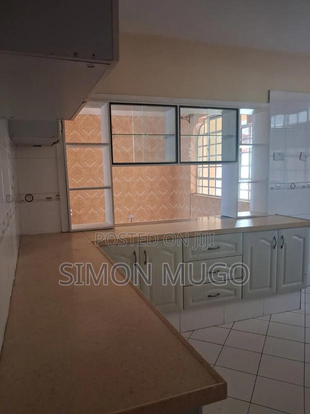 4bdrm Bungalow in Membley Estate for sale - thumbnail 8