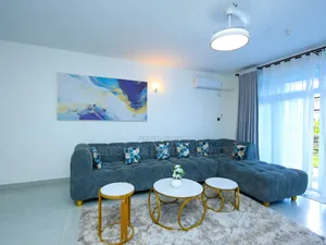 Modern 2br Apartment ,Pool, Ac 5 Minutes Walk to the Beach