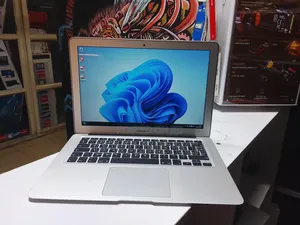 Laptop Apple MacBook Air 2017 8GB Intel Core i5 SSD 128GB