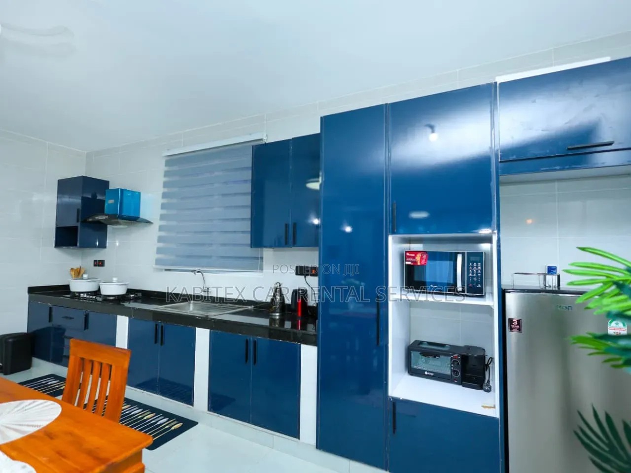 Modern 2br Apartment ,Pool, Ac 5 Minutes Walk to the Beach