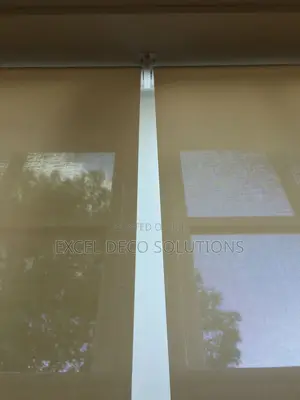 Sunscreen Roller Blinds – The Perfect Blend of Comfort and Visibility