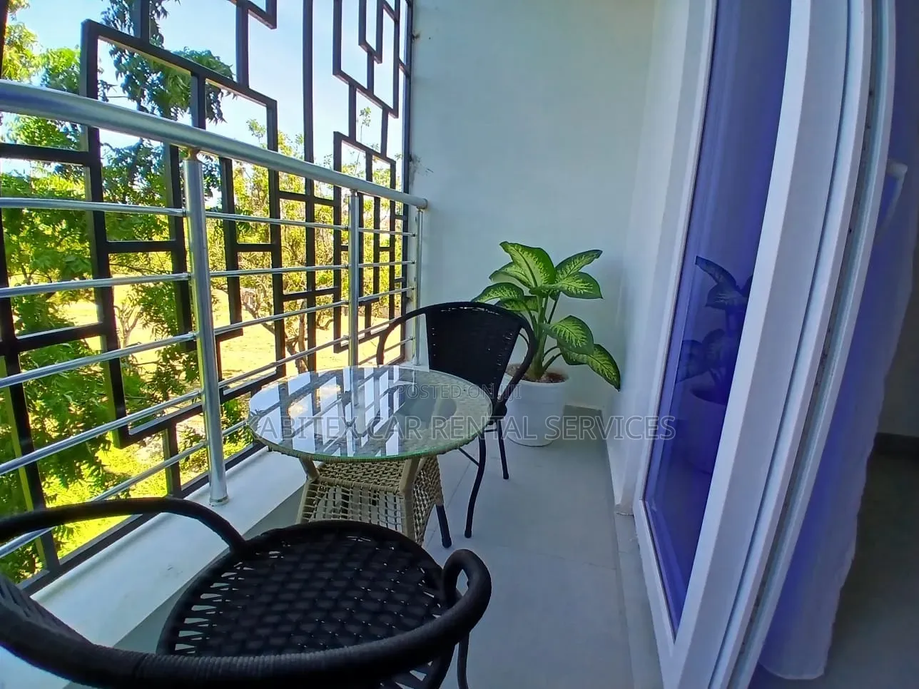 Modern 2br Apartment ,Pool, Ac 5 Minutes Walk to the Beach