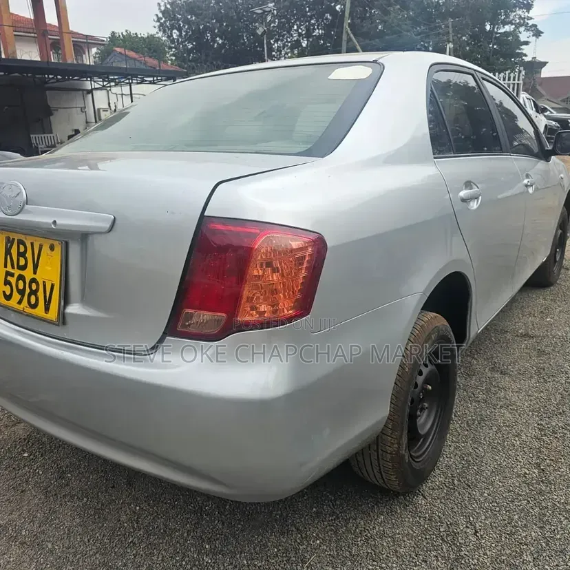 Toyota Axio 2006 Silver
