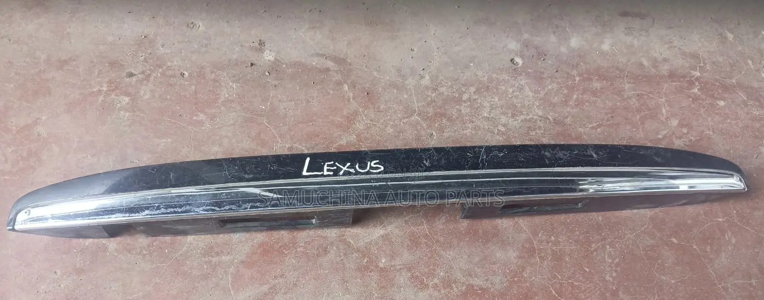 Boot Molding Lexus