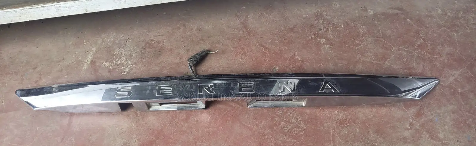 Boot Molding Nissan Serena C26