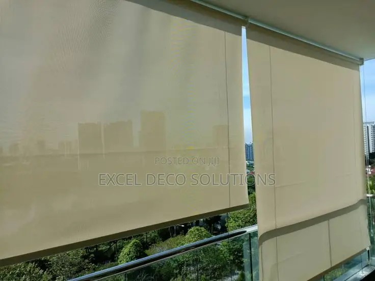 Sunscreen Roller Blinds – Window Solutions for Corporate Spaces