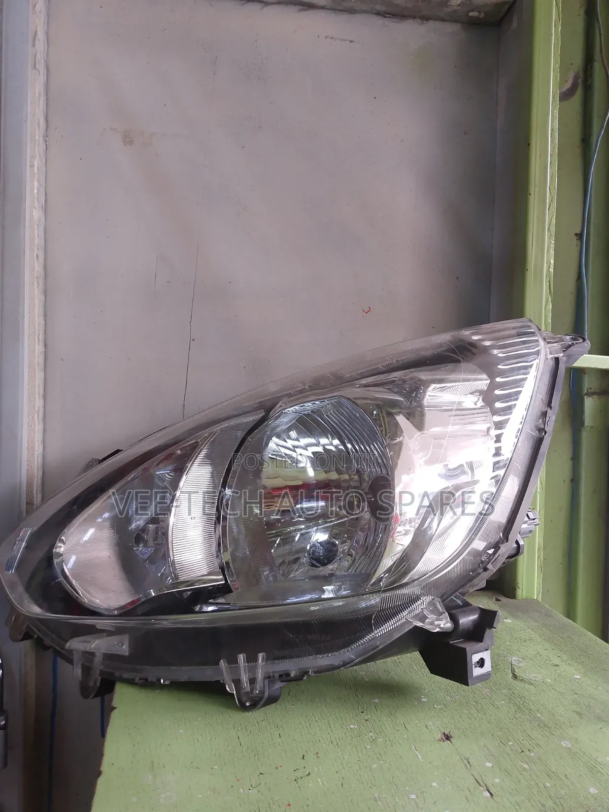 Mitsubishi Mirage Headlight Non Xenon