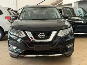 Nissan X-Trail 2.0 Hybrid FWD 2018 Black