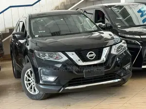 Nissan X-Trail 2.0 Hybrid FWD 2018 Black