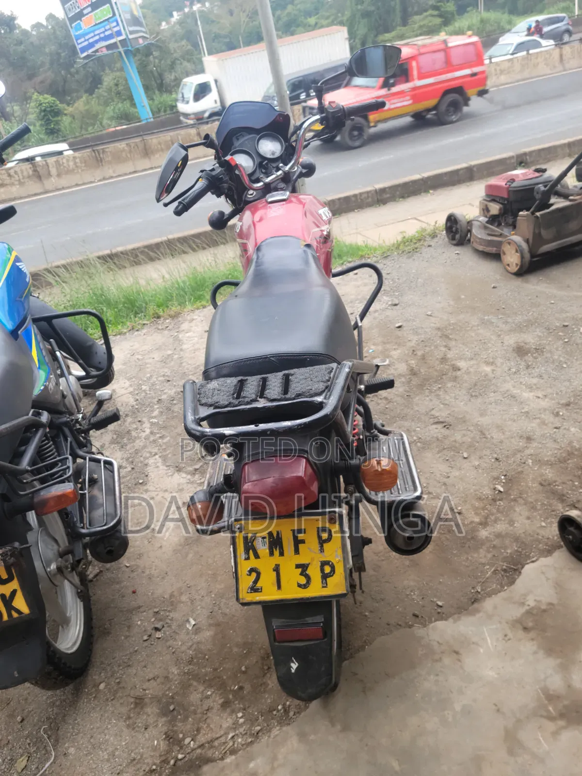 TVS HLX Plus ES 2024 Red