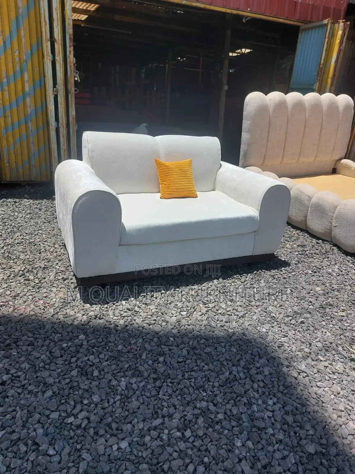 Sereñity Sofa